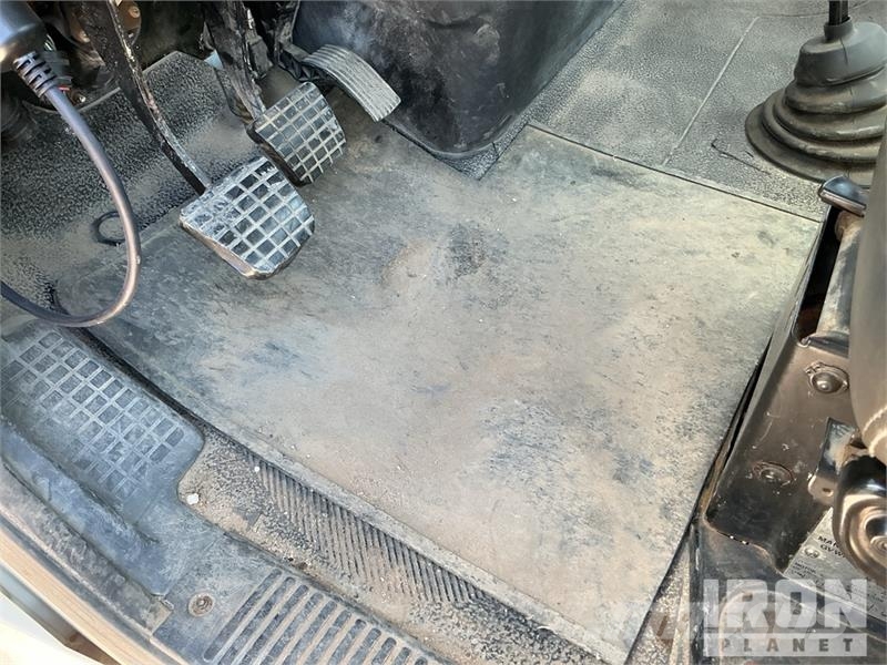 International 7400 2000 gal 6x4 Kill Truck Processing Equipment