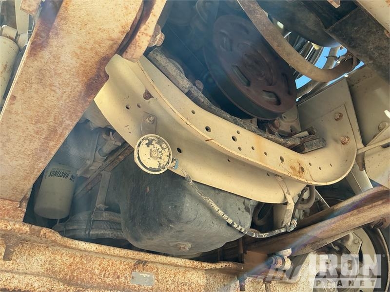 International 7400 2000 gal 6x4 Kill Truck Processing Equipment
