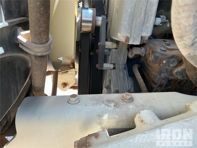 International 7400 2000 gal 6x4 Kill Truck Processing Equipment