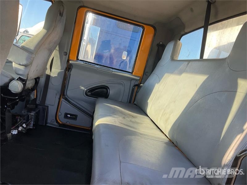 International 7400 SFA Φορτηγά Ανατροπή