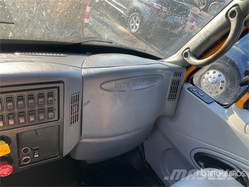 International 7400 SFA Φορτηγά Ανατροπή