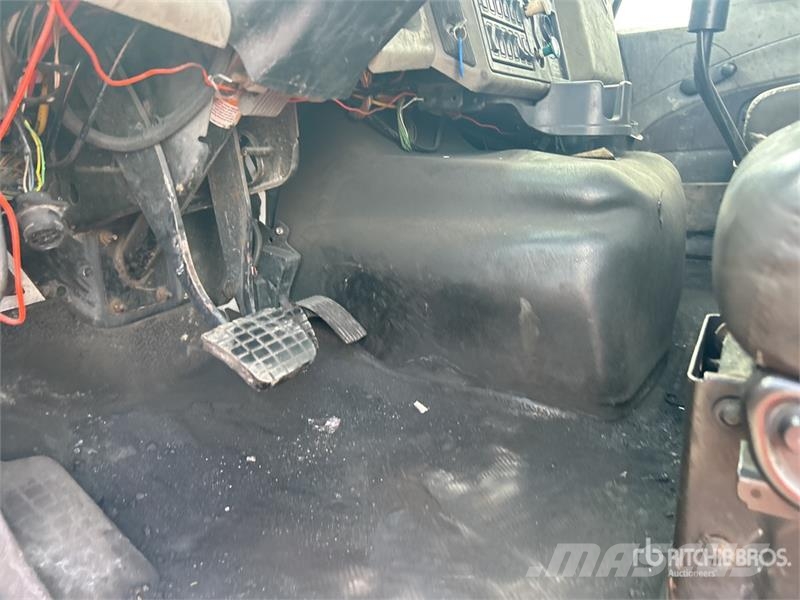 International 7600 Kombinuotos paskirties / vakuuminiai sunkvežimiai