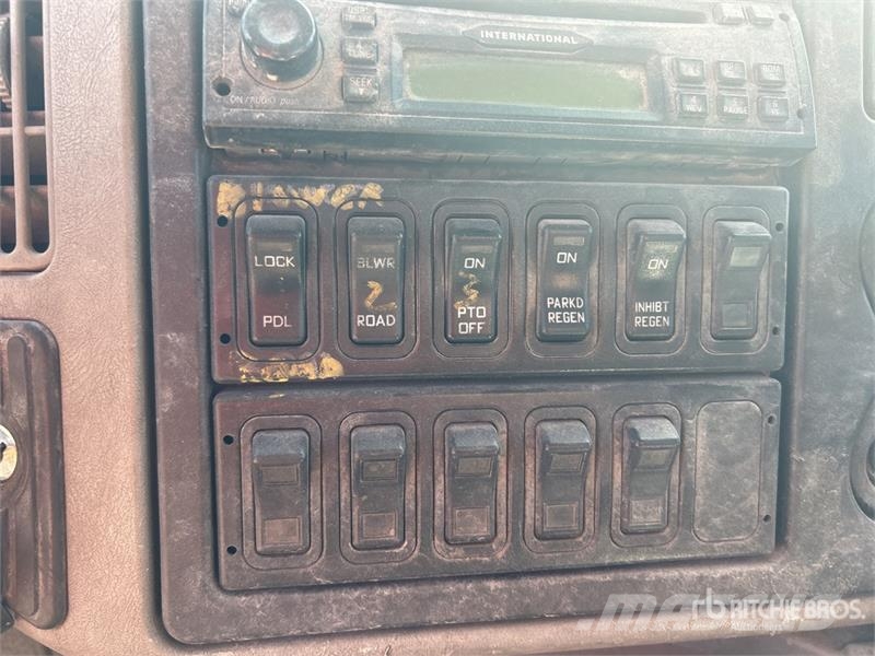 International 7600 Slamsugere