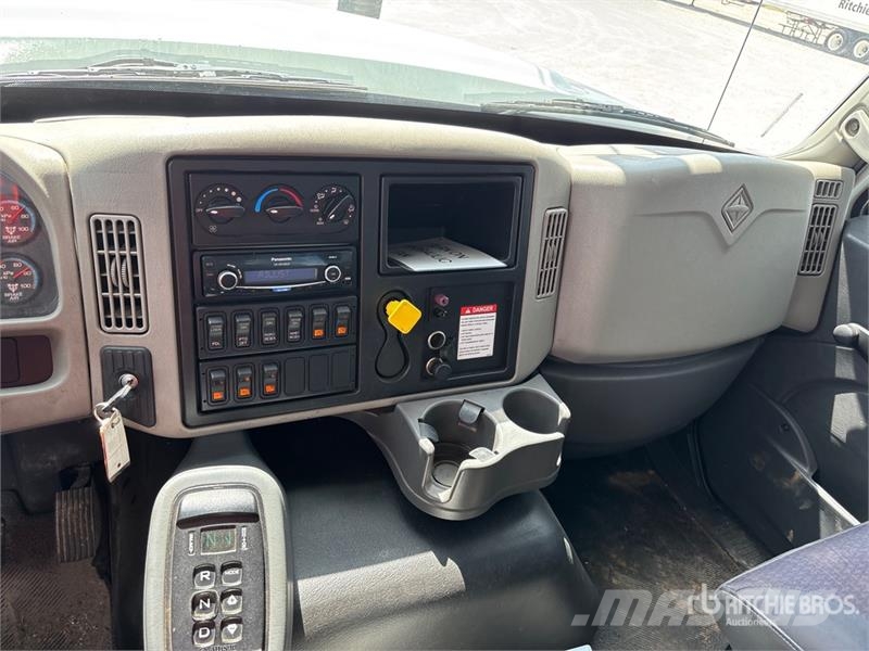 International 7600 Vákuum teherautok