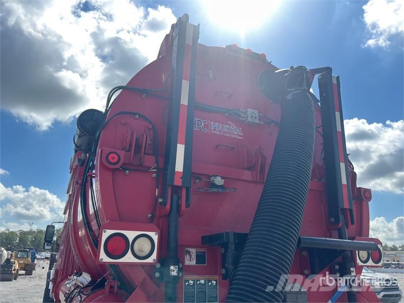 International 7600 Slamsugere