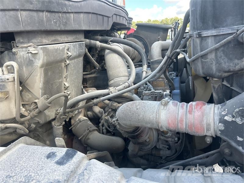 International 7600 Slamsugere