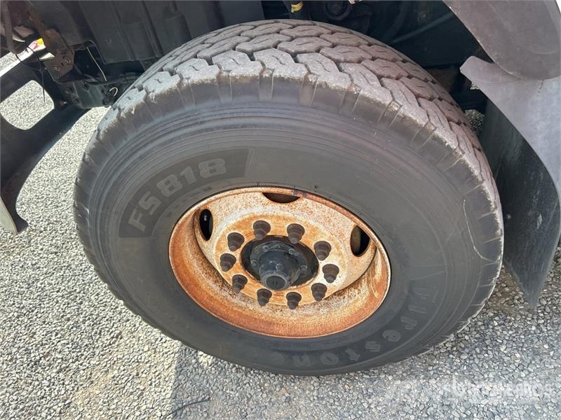 International 7600 Kombinuotos paskirties / vakuuminiai sunkvežimiai