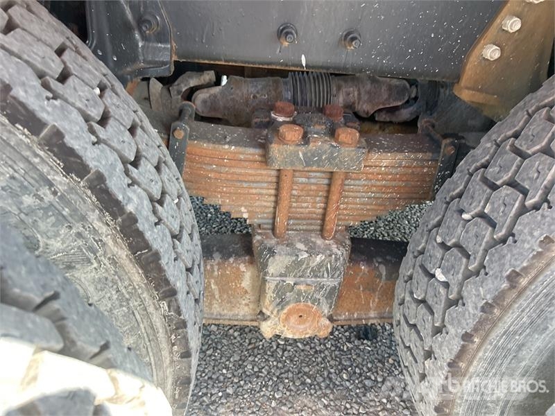 International 7600 Slamsugere