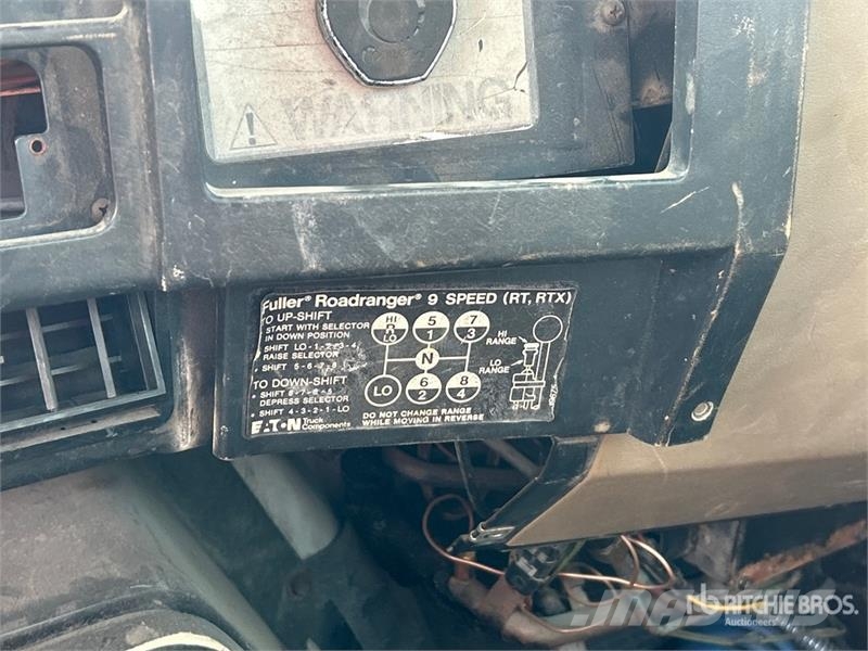 International 8100 Tahače
