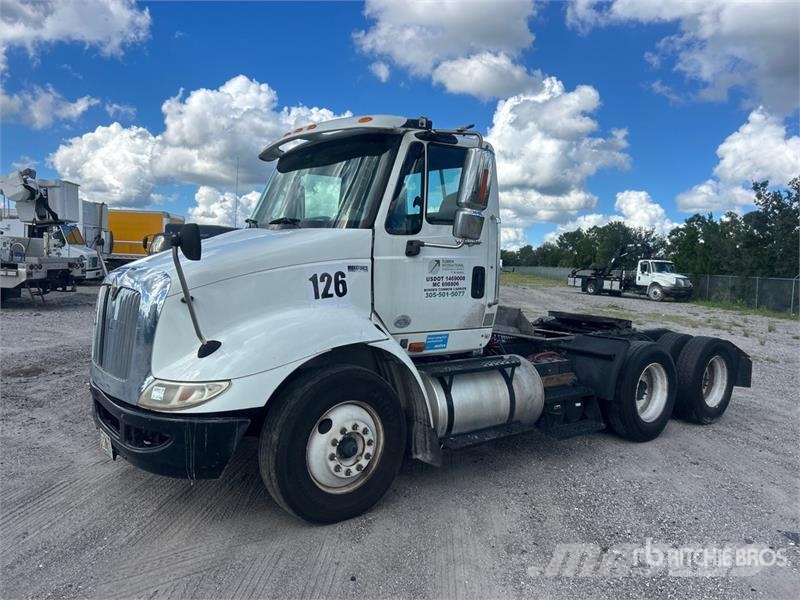 International 8600 Trekkers