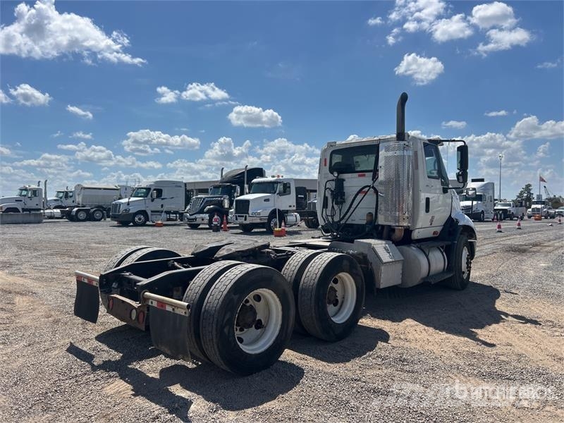 International 8600 Motrici e Trattori Stradali