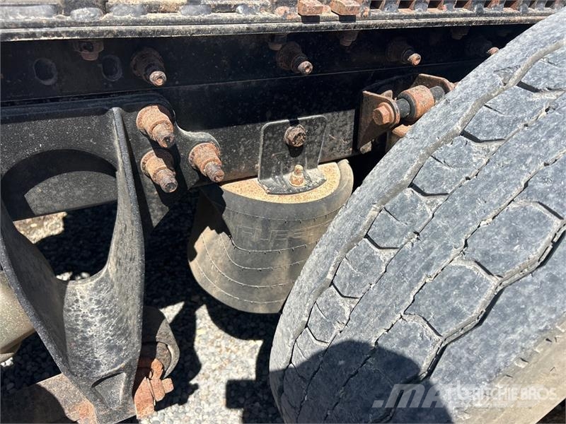 International 8600 Motrici e Trattori Stradali
