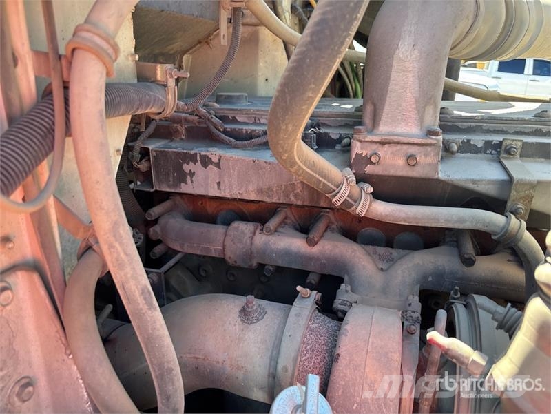 International 9100 Тягачі
