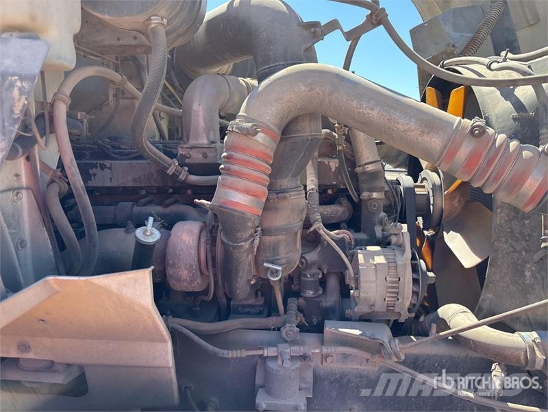 International 9100 Тягачі