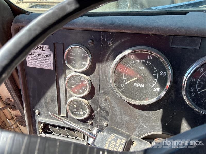International 9100 Тягачі