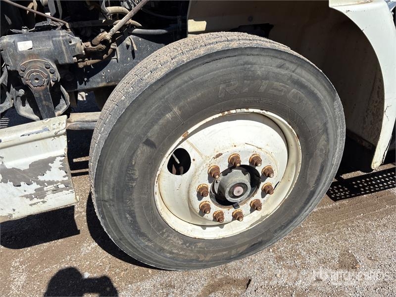 International 9100 Тягачі
