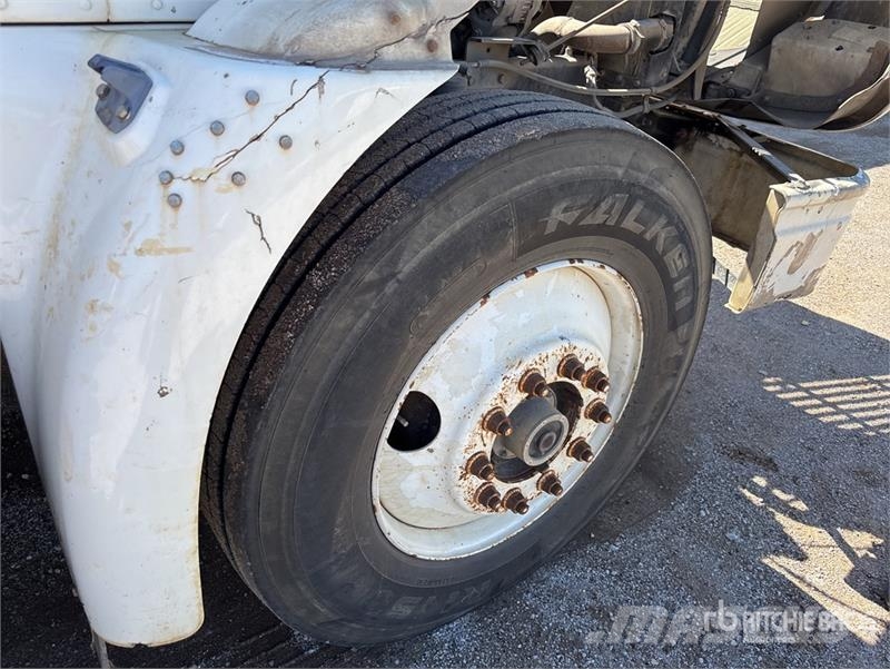 International 9100 Тягачі