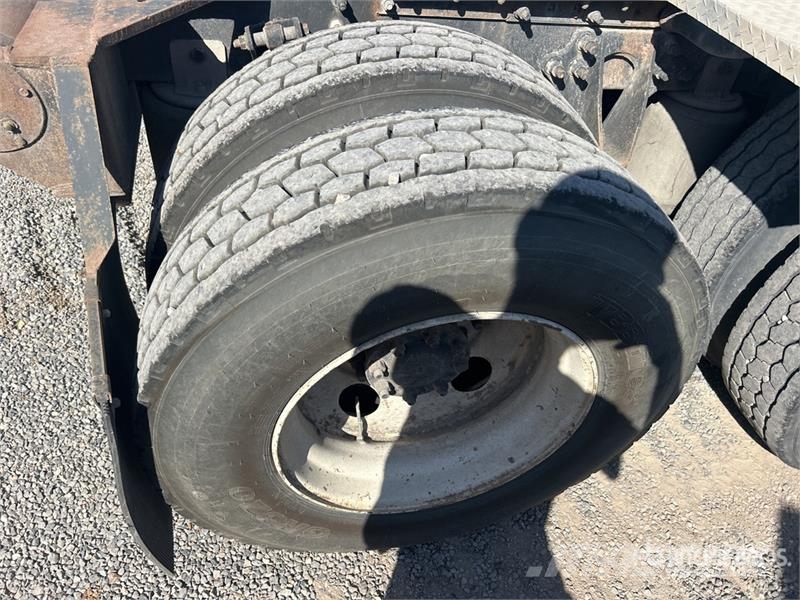 International 9200i Samochody ratownicze pomocy drogowej