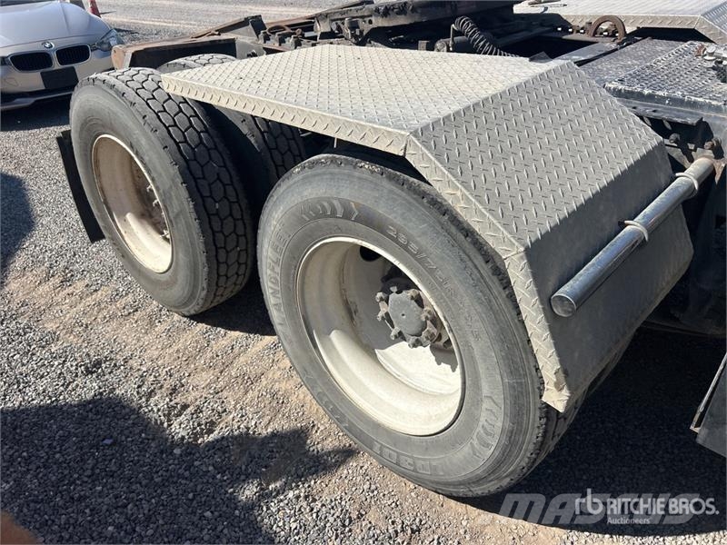 International 9200i Samochody ratownicze pomocy drogowej