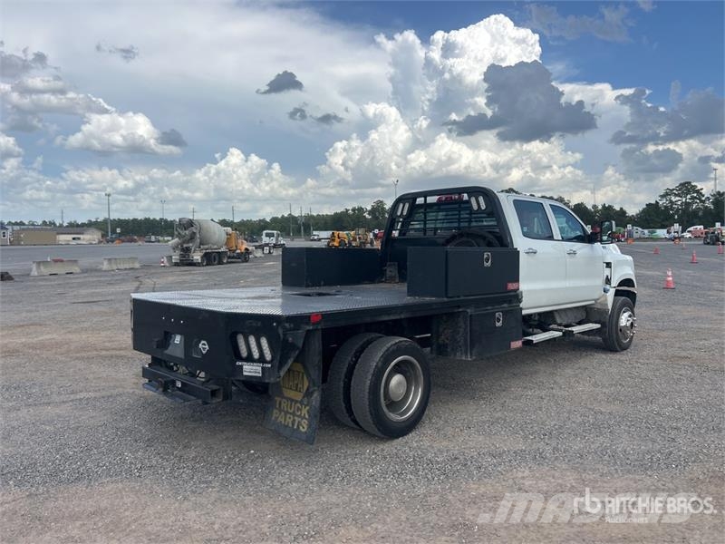 International CV515 4x4 Crew Cab Flatbed Truck Planbiler