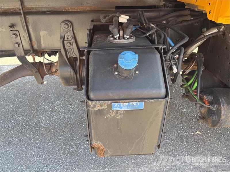 International DuraStar 4300 Camiones caja cerrada