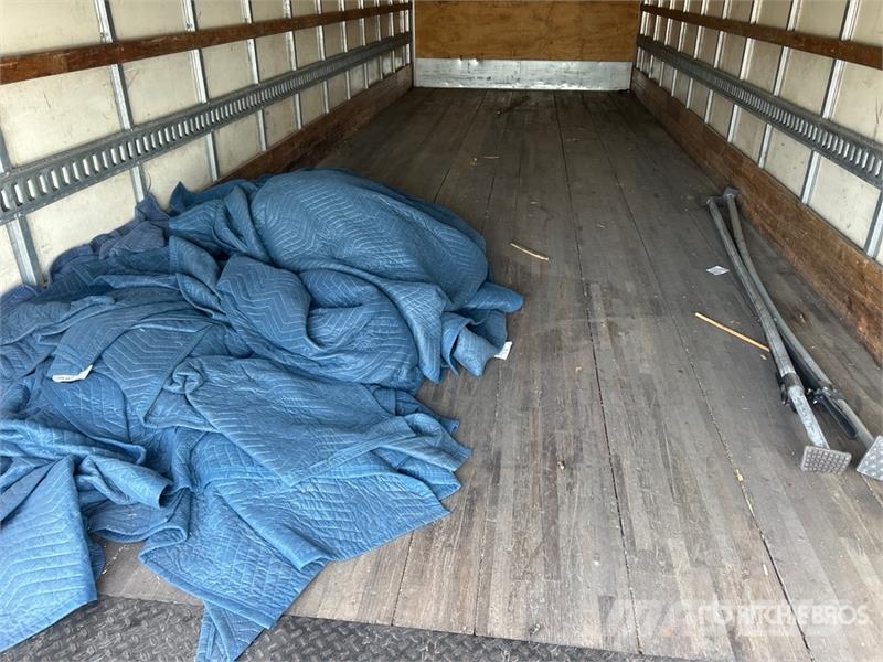 International Durastar 4300 Camiones con caja de remolque
