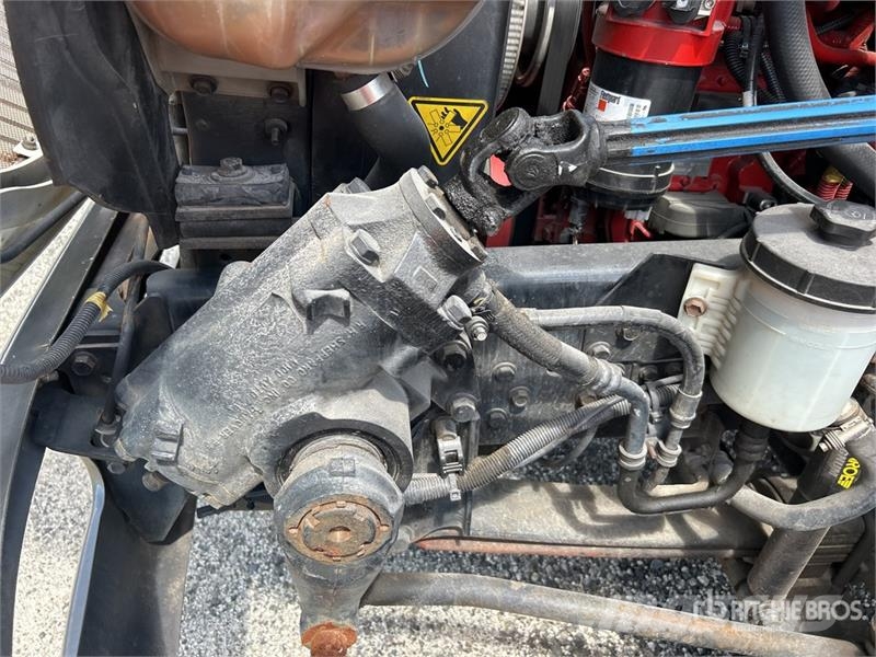 International Durastar 4300 شاحنات ذات هيكل صندوقي