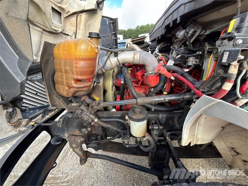 International Durastar 4300 Sanduk kamioni