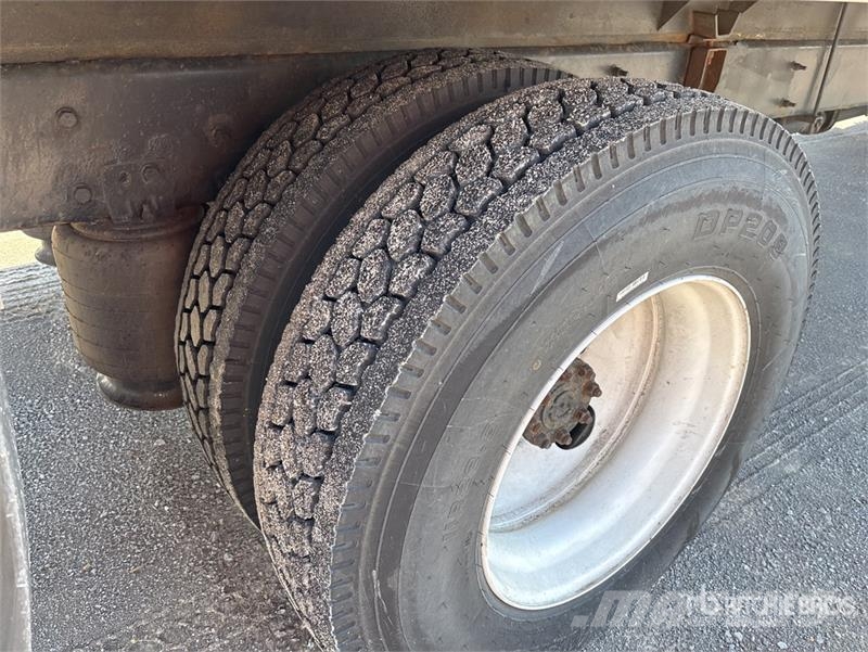 International DuraStar 4300 Camiones caja cerrada