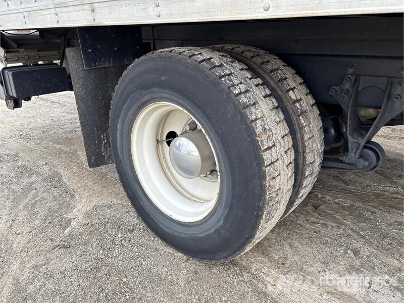 International Durastar 4300 Sanduk kamioni