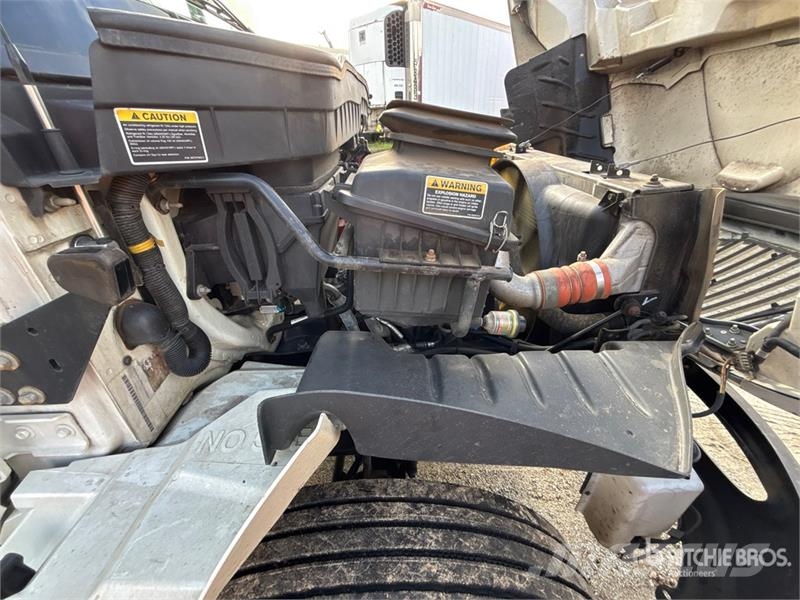 International Durastar 4300 Sanduk kamioni