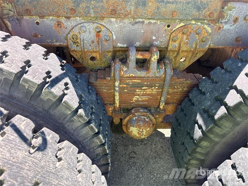 International GI 6x6 T/A Day Cab Truck Tractor Trekkvogner