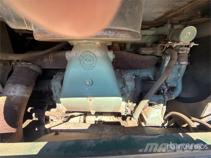 International GI 6x6 T/A Day Cab Truck Tractor Trekkvogner