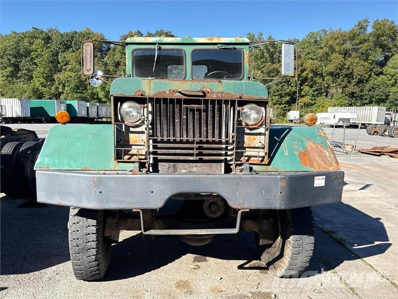 International GI 6x6 T/A Day Cab Truck Tractor Trekkvogner