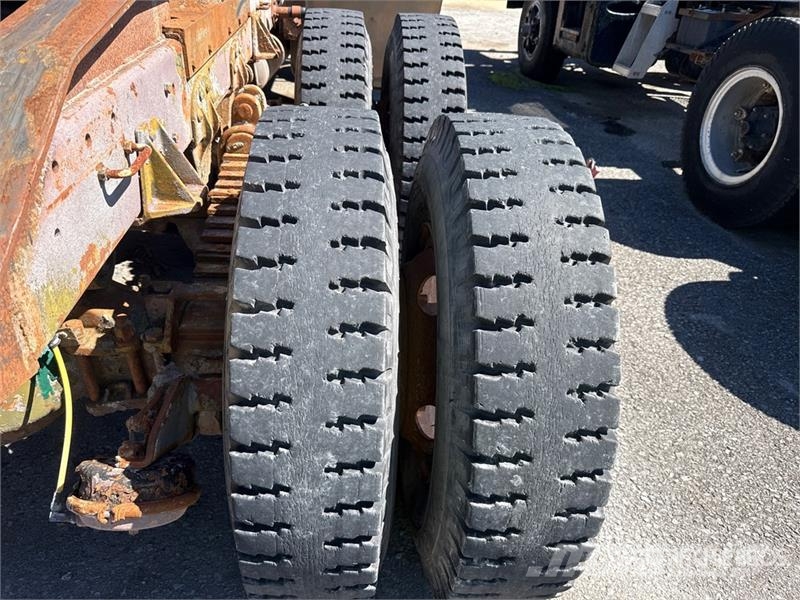 International GI 6x6 T/A Day Cab Truck Tractor Trekkvogner