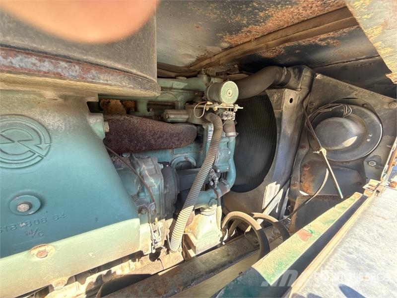 International GI 6x6 T/A Day Cab Truck Tractor Trekkvogner
