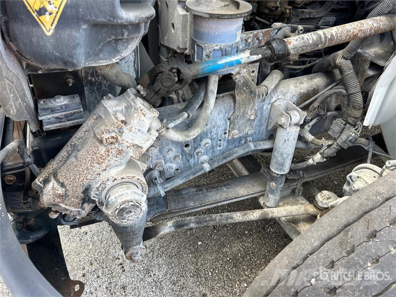 International Hiab 175-1 14330 lb Knuckle Boom on  International Автокранове