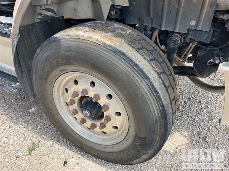 International HV607 4000 gal 6x4 Water Truck Tovornjaki za vodo