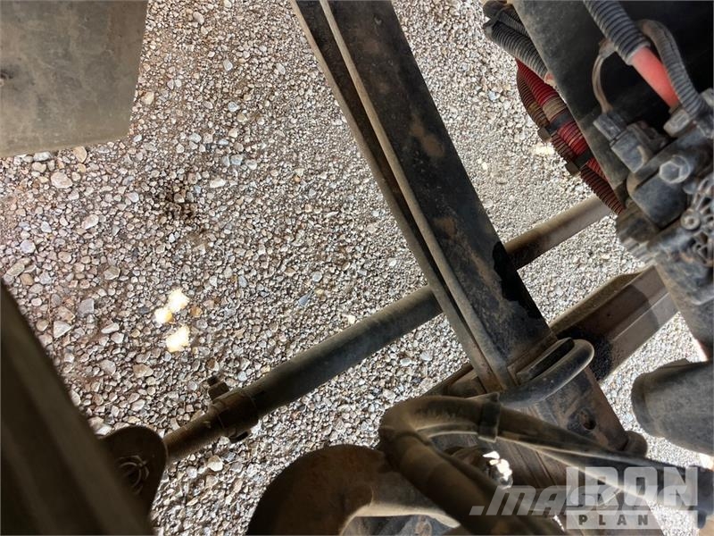International HV607 4000 gal 6x4 Water Truck Tovornjaki za vodo