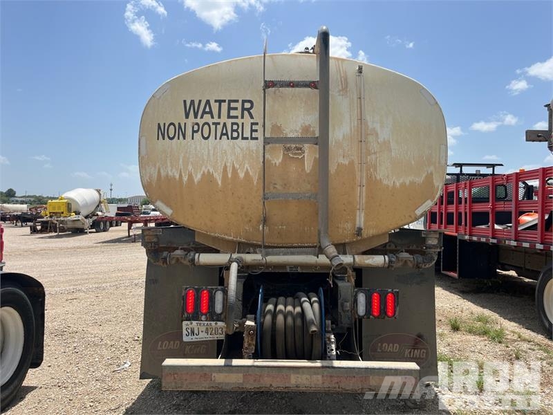 International HV607 4000 gal 6x4 Water Truck Tovornjaki za vodo