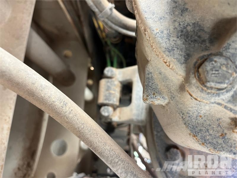 International HV607 4000 gal 6x4 Water Truck Tovornjaki za vodo