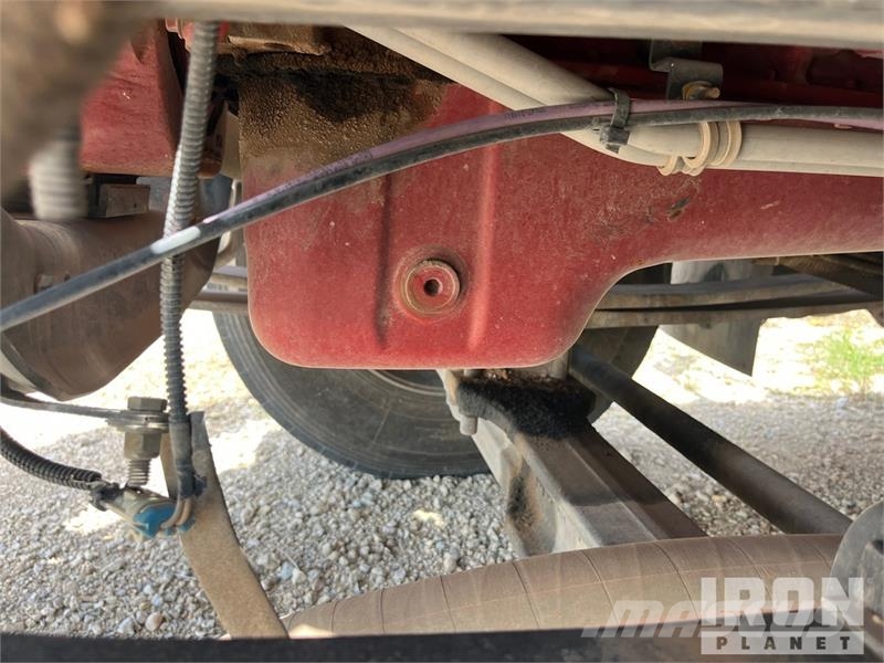 International HV607 4000 gal 6x4 Water Truck Tovornjaki za vodo