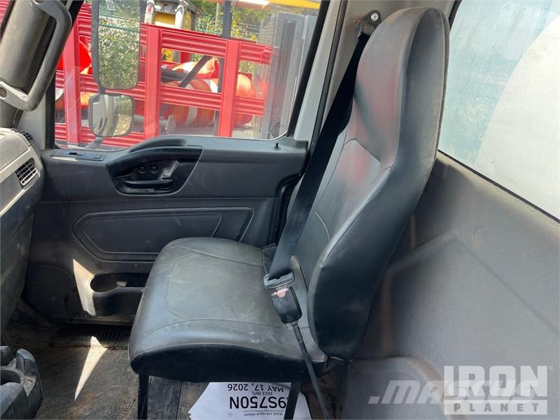 International HV607 4000 gal 6x4 Water Truck Tovornjaki za vodo