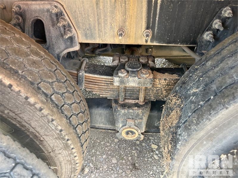 International HV607 4000 gal 6x4 Water Truck Tovornjaki za vodo