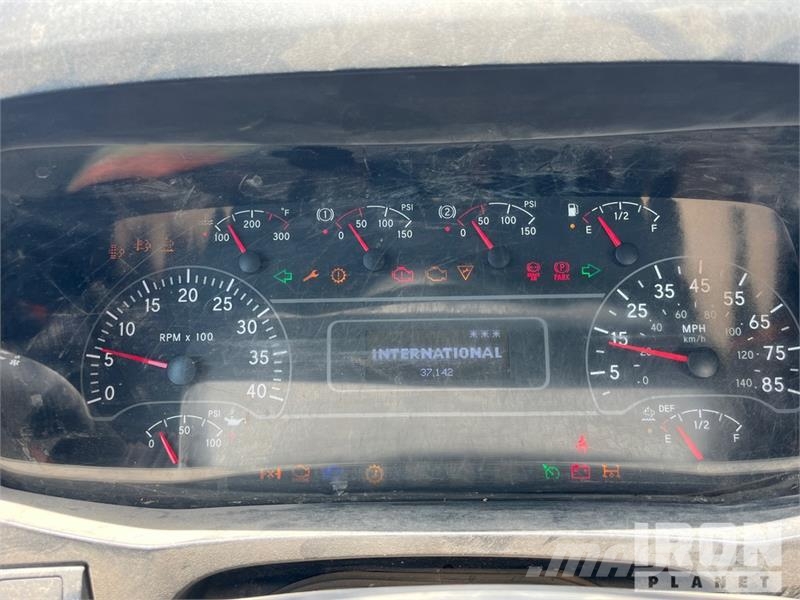 International HV607 4000 gal 6x4 Water Truck Tovornjaki za vodo