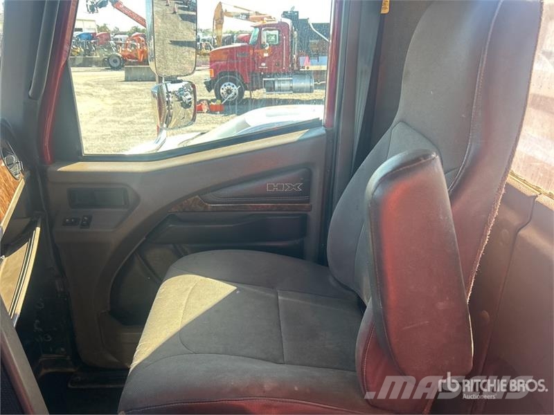 International HX520 8x4 Tri/A Day Cab Truck Tractor Tractor Units