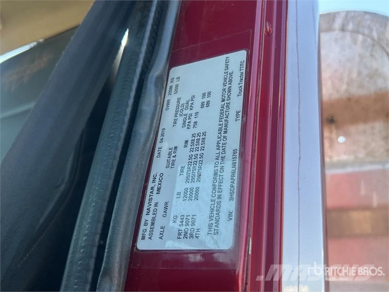 International HX520 8x4 Tri/A Day Cab Truck Tractor Tractor Units