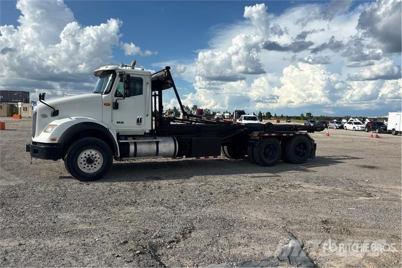 International HX615 6x4 Roll-Off Truck Komunalni kamioni