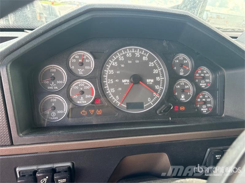 International HX615 6x4 Roll-Off Truck Komunalni kamioni