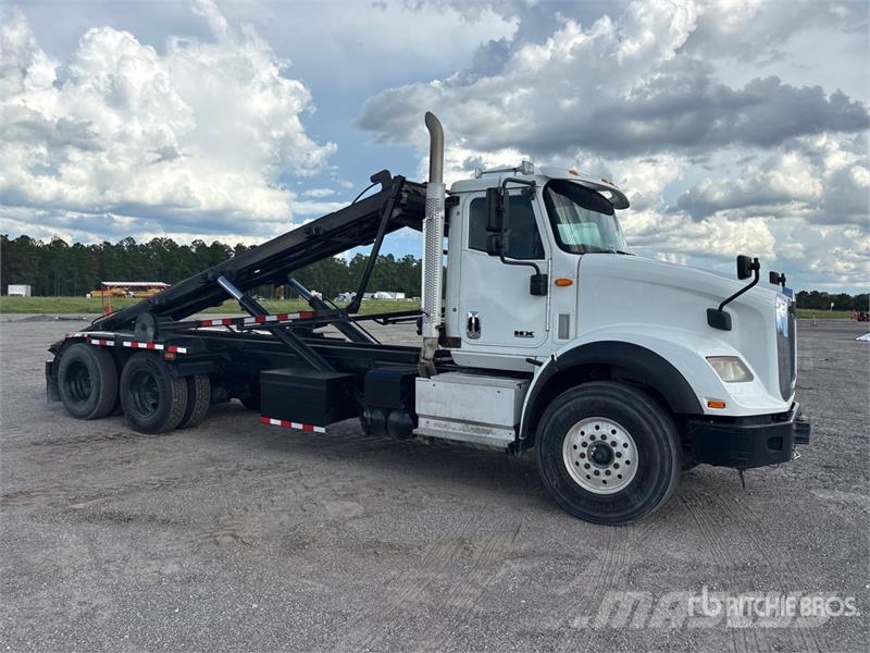 International HX615 6x4 Roll-Off Truck Komunalni kamioni